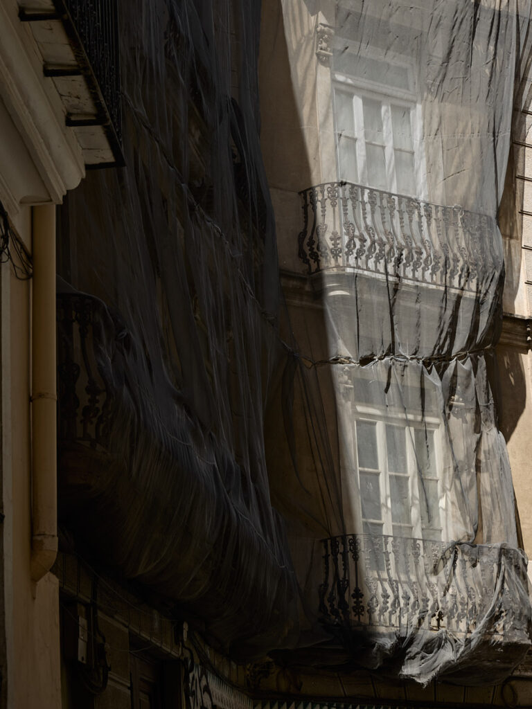 Verhuellt ©Jordana Schramm, Architectural Art Series